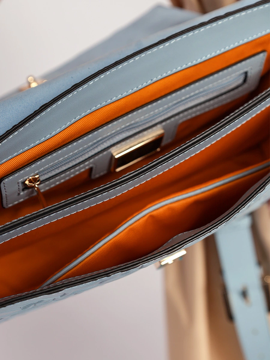 Сумка-сэтчел голубого цвета с орнаментом